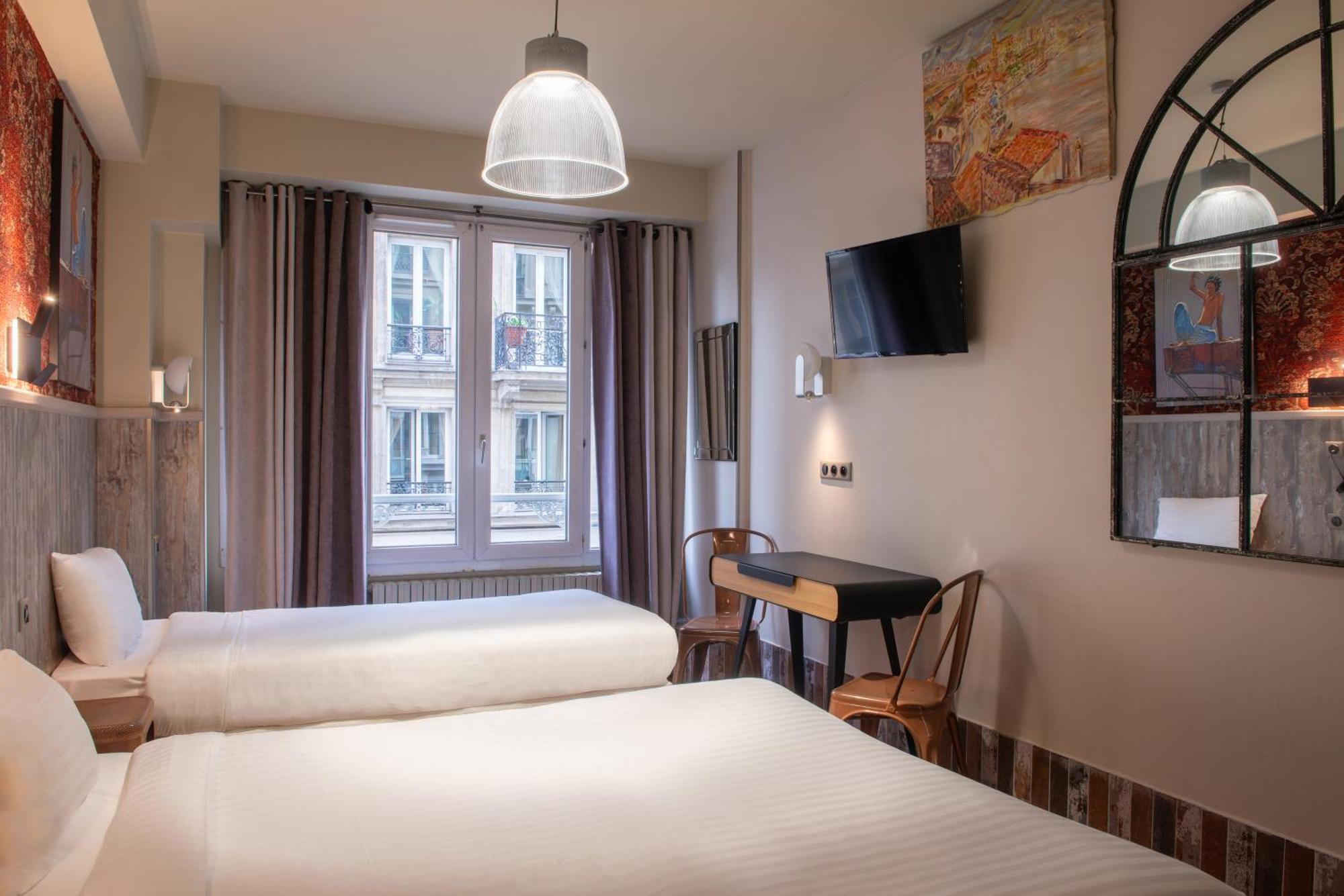 Hotel De Roubaix Paris Exterior photo